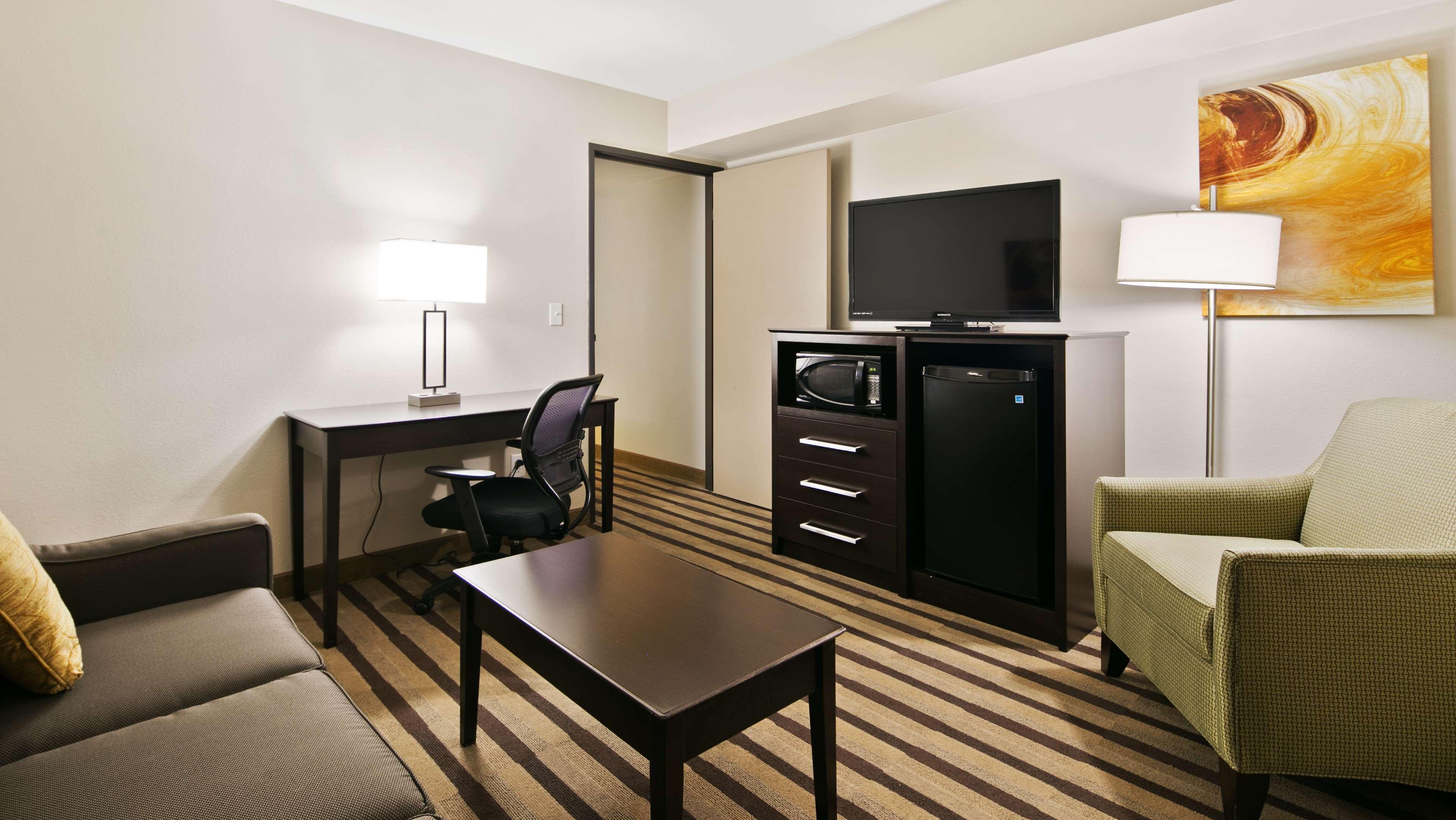 Best Western Harvest Inn & Suites Γκραντ Φορκς Εξωτερικό φωτογραφία