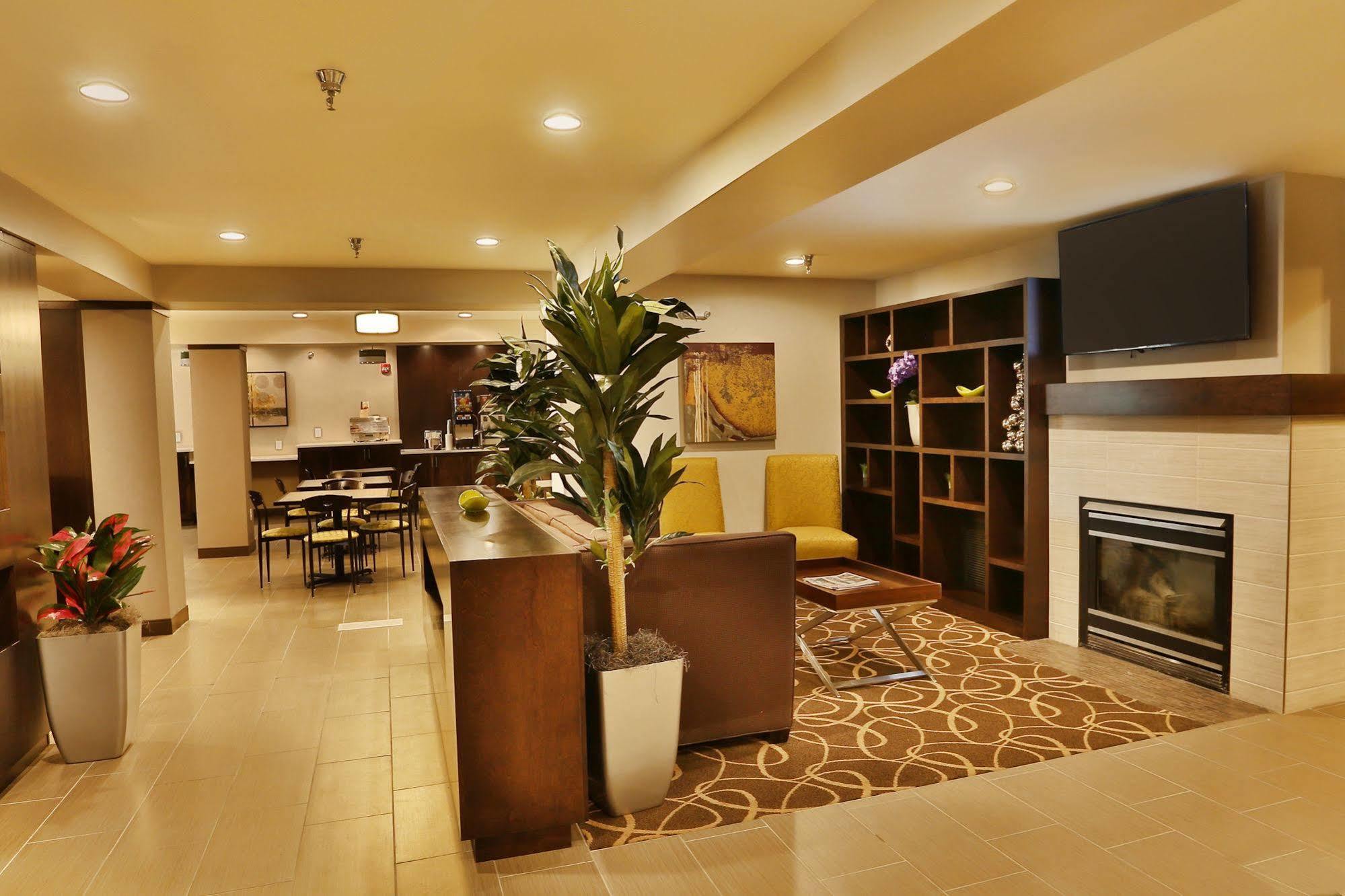 Best Western Harvest Inn & Suites Γκραντ Φορκς Εξωτερικό φωτογραφία
